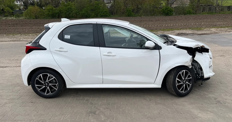 Toyota Yaris cena 34900 przebieg: 35000, rok produkcji 2022 z Chodzież małe 191